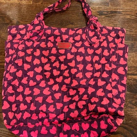 Marc Jacobs Bags Marc Jacobs Quilted Xl Heart Tote Poshmark